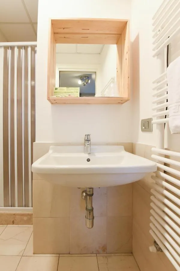 Daglingegneri Hotel Pisa 2*,